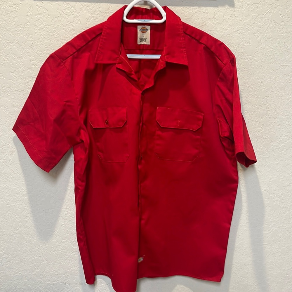 Dickies Red Short Sleeve Button Up Shirt Size-Large